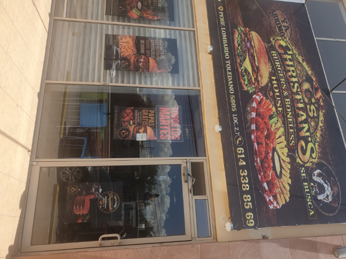 CHRISTIAN'S BURGERS & BONELESS