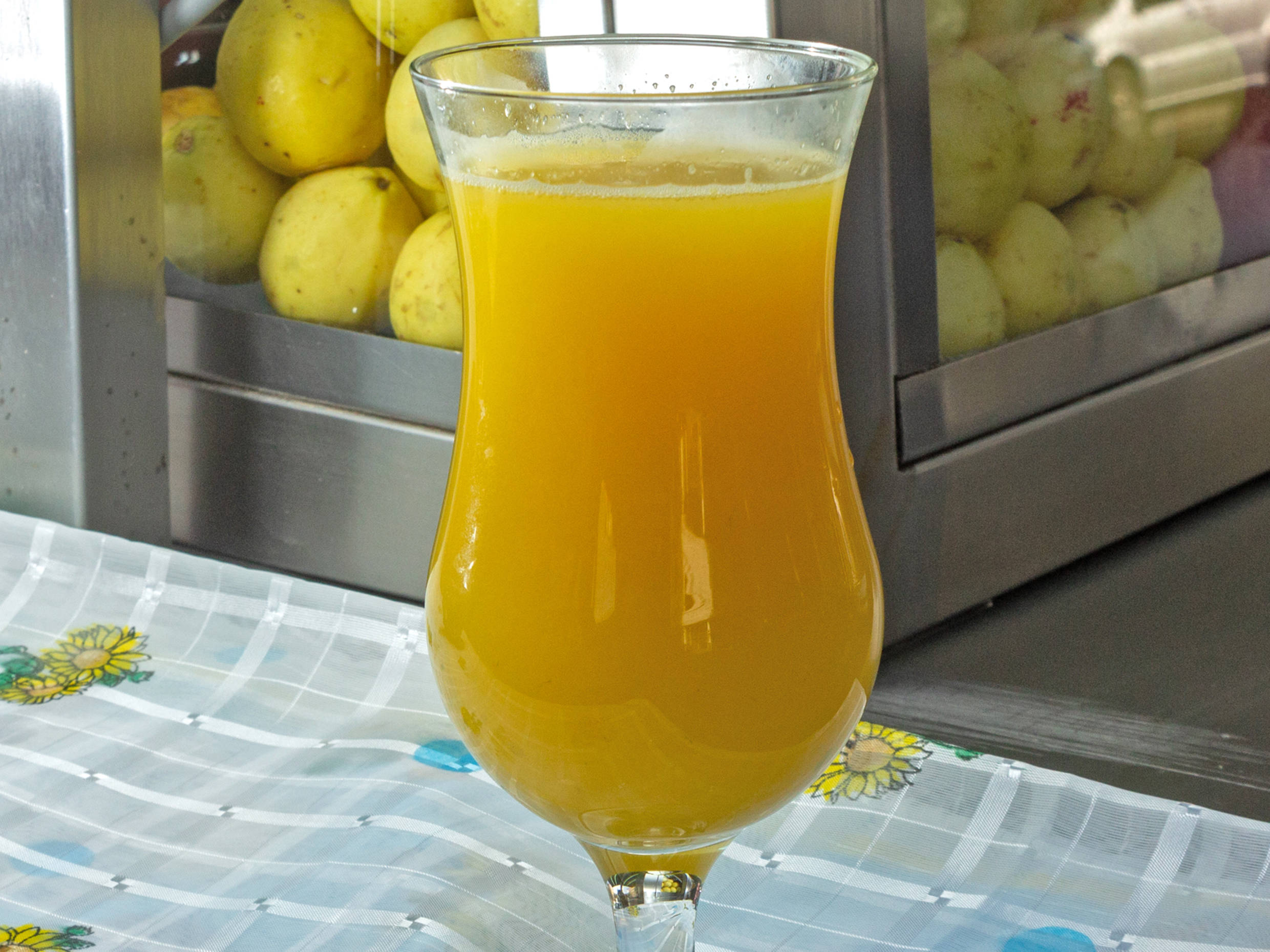 Jugó de naranja de medio litro