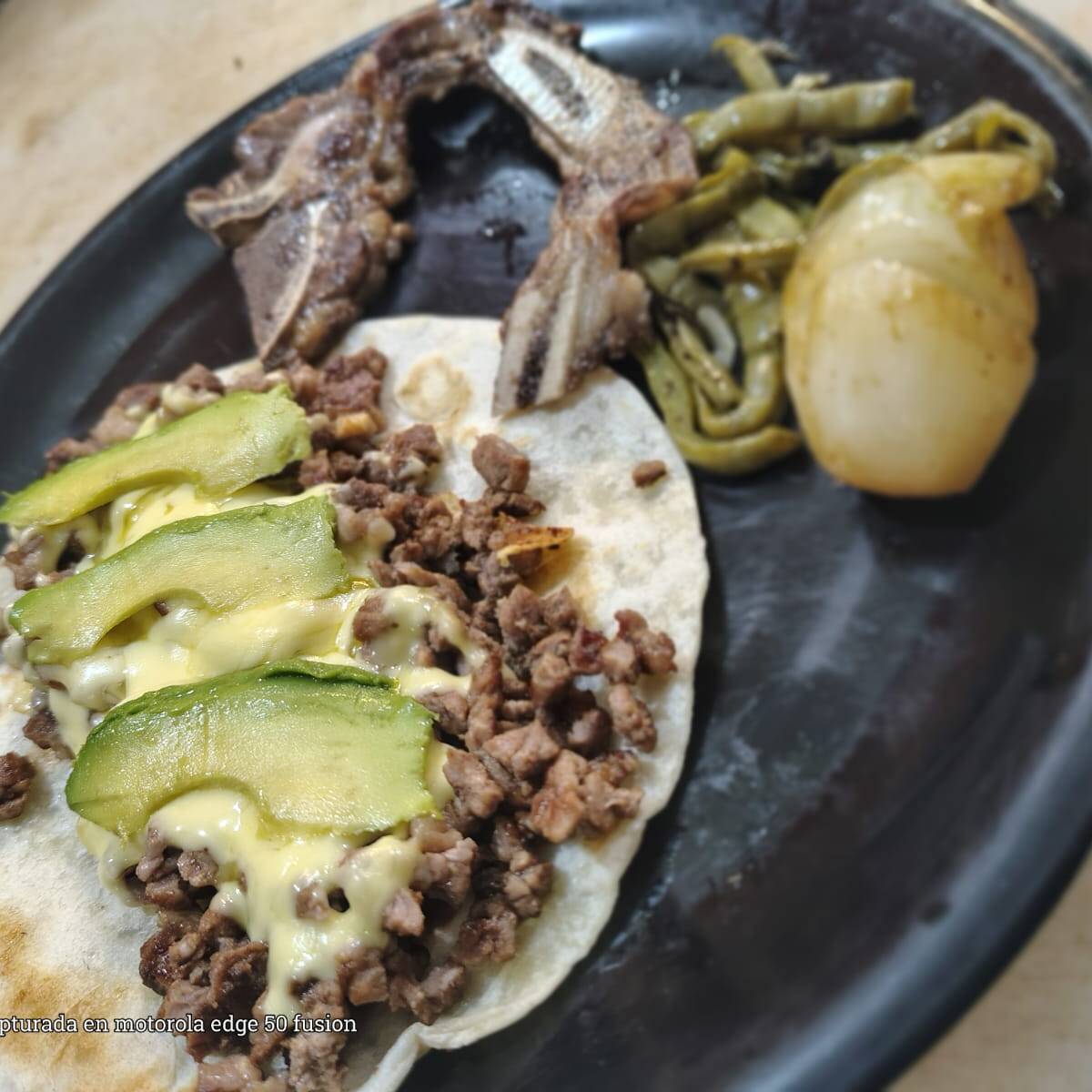 Taco de Harina con Queso