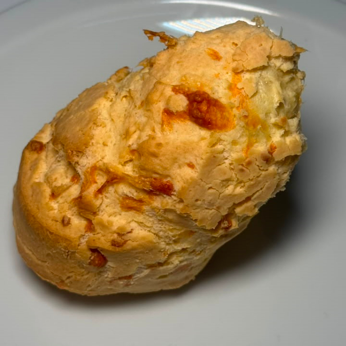 Pão de Queijo Mineiro.