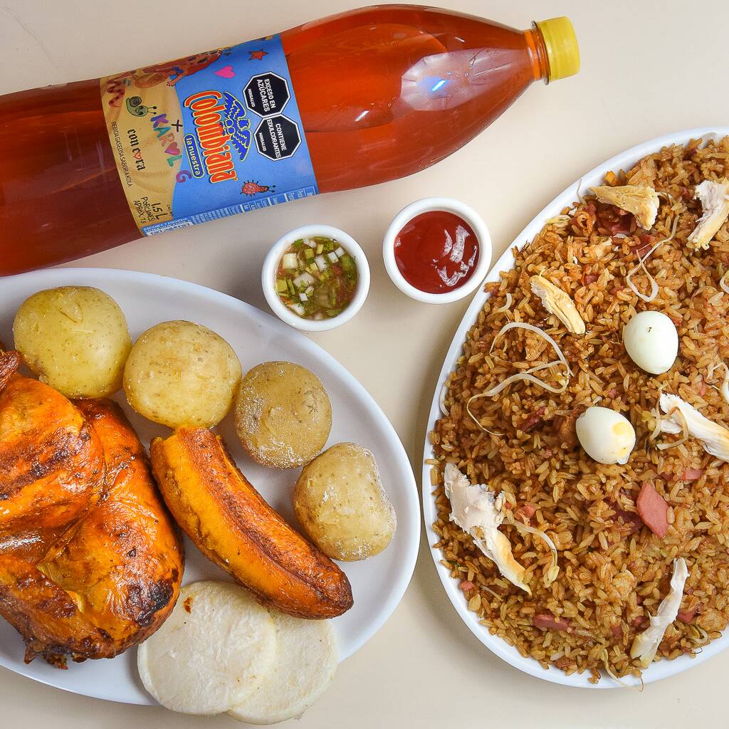 Arroz Chino Familiar + 1/2 Pollo