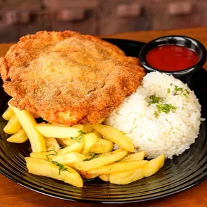 Milanesa con papas fritas + Bebida