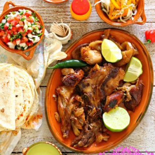 ½ kg de Carnitas Surtida