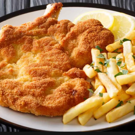 Milaneza de Pollo Empanizada con Papas