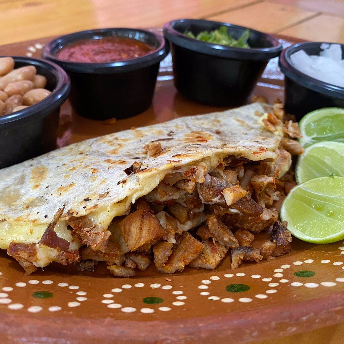 Quesadilla Adobada (Tortilla a Mano)