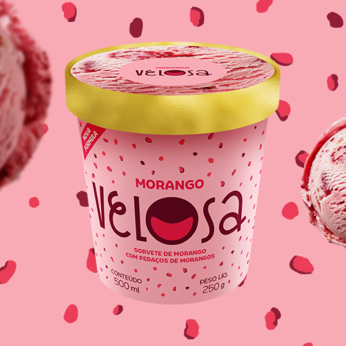 Sorvete de morango com pedaços selecionados da fruta dando um toque de frescor ao sabor.