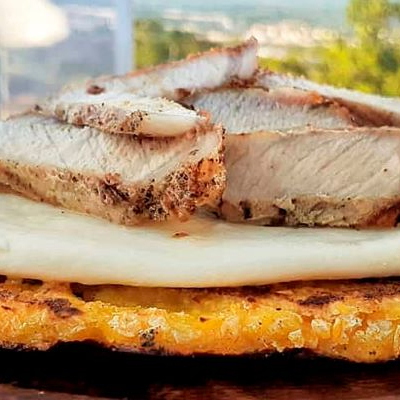 CACHAPA RELLENA DE PERNIL DE CERDO