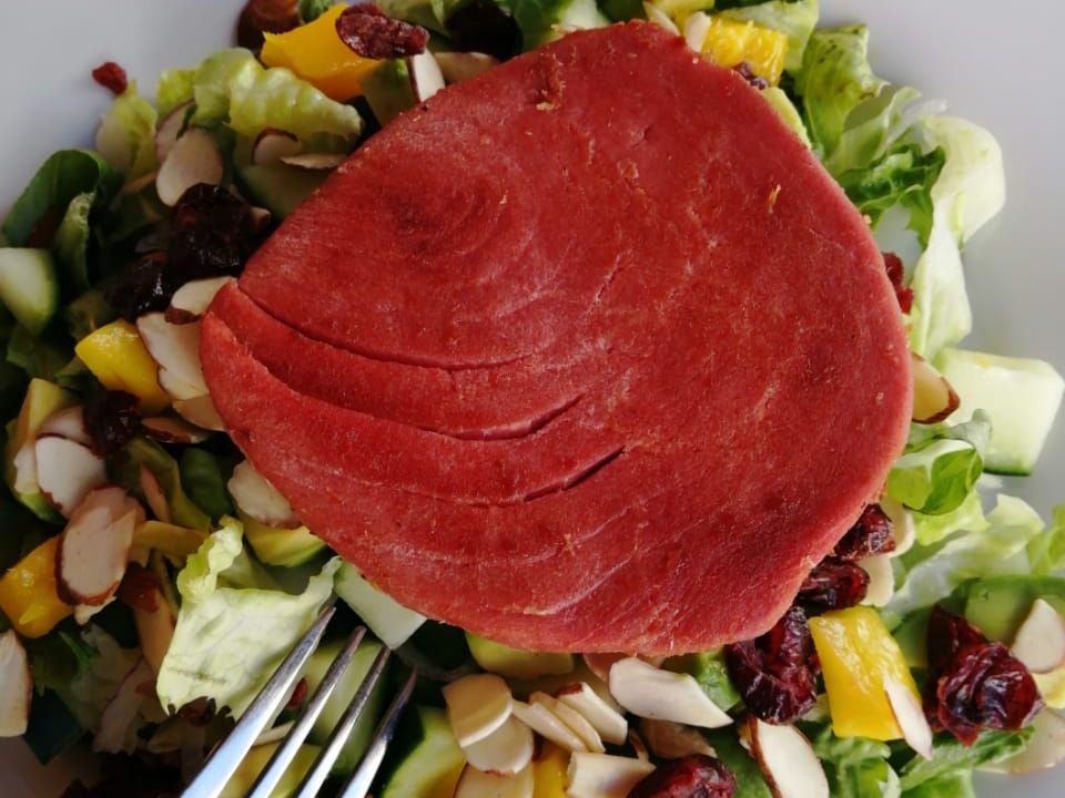 Medallón  de Atún con Ensalada