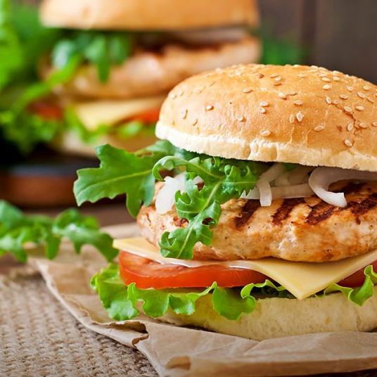 Hamburguesa de pollo sencilla