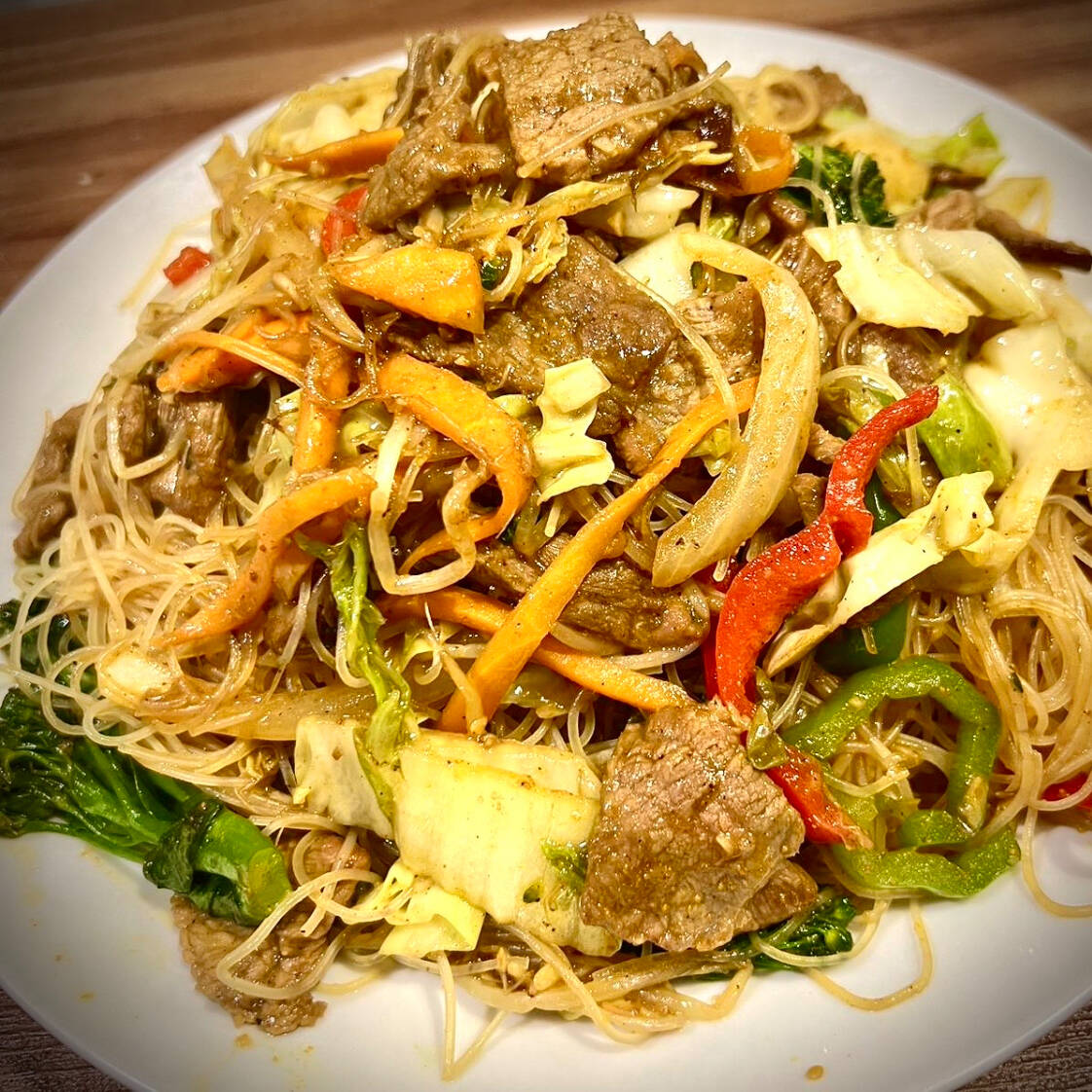 D26g-Bifum com Carne Bovina e Legumes ( 900g )--Grande,(imagem meramente ilustrativa)