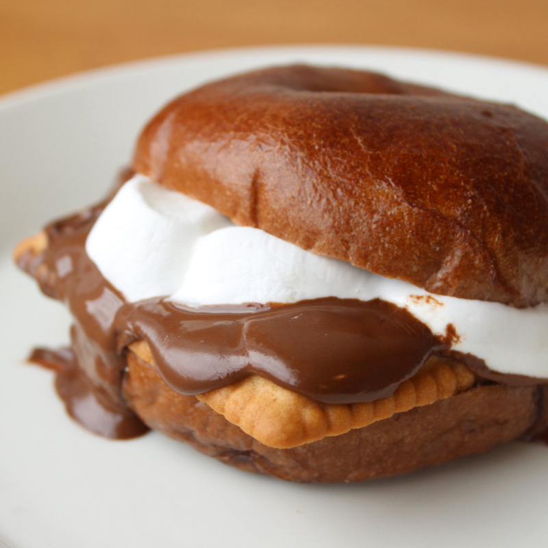 Café Americano y Bagel NUTELLA