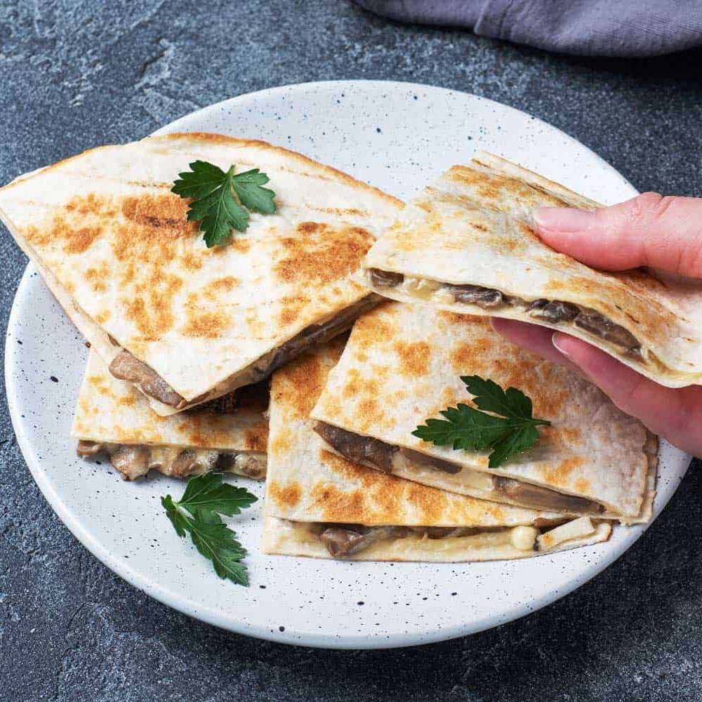 Quesadilla de Champiñones con Refresco