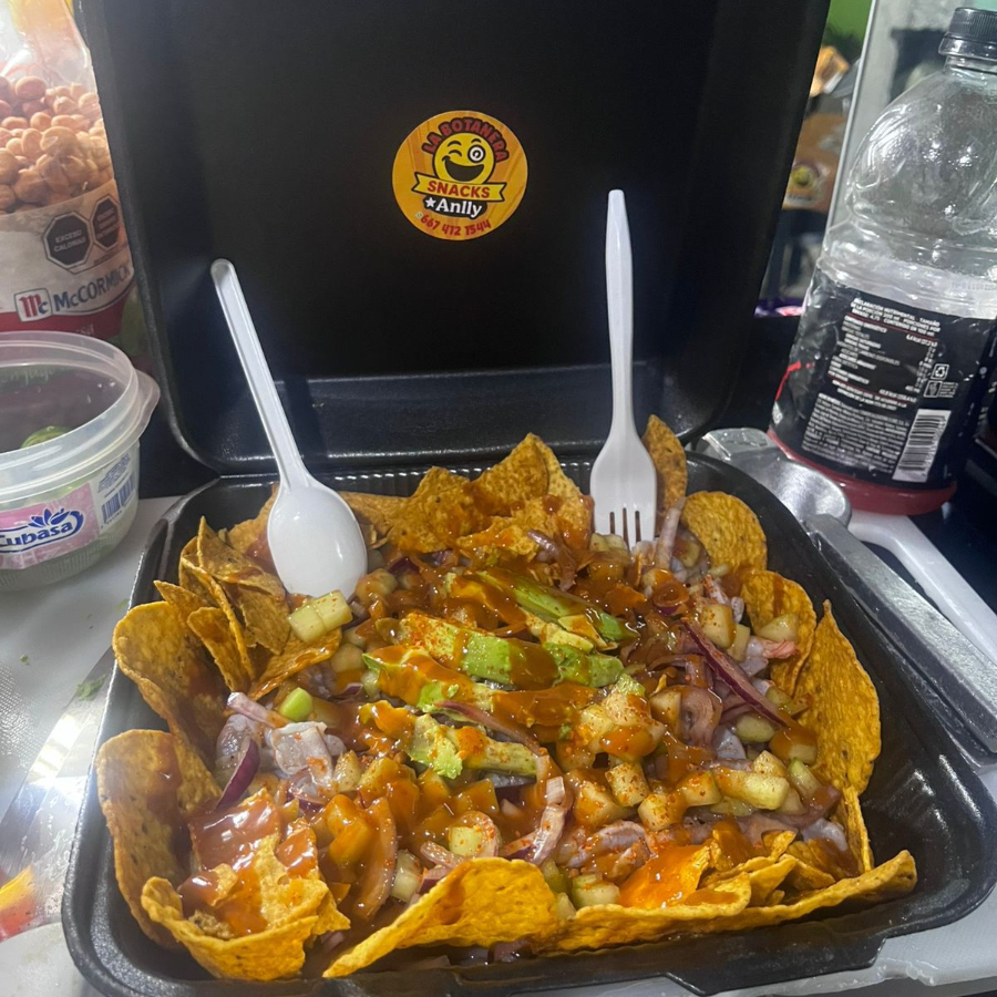 TOSTIAGUACHILES
