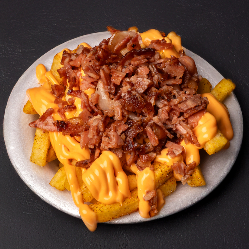 Papas con Queso Cheddar & Tocineta