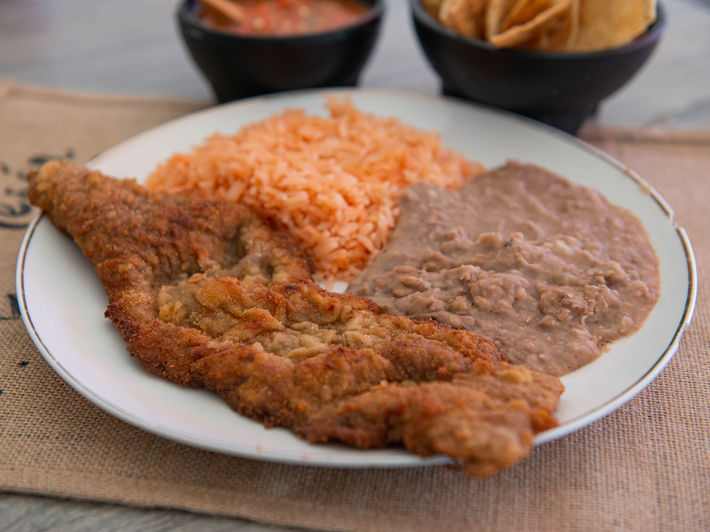 Milanesa de Res empanizada