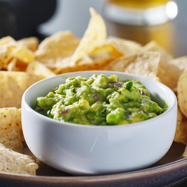 Cazuela de Guacamole con Nachos