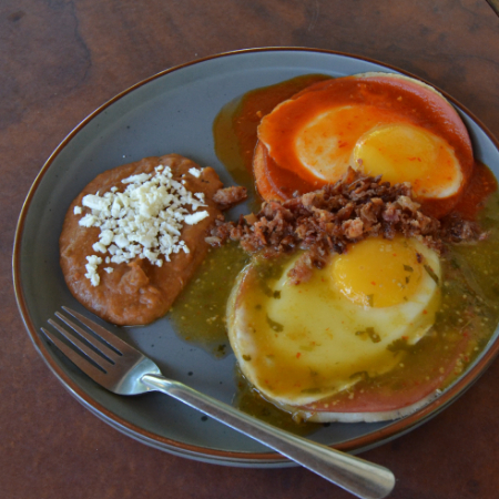 Huevos Divorciados