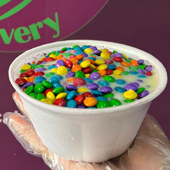 Nessa opção da tigela você escolhe 4 opções de complemento. Aproximadamente 500ml