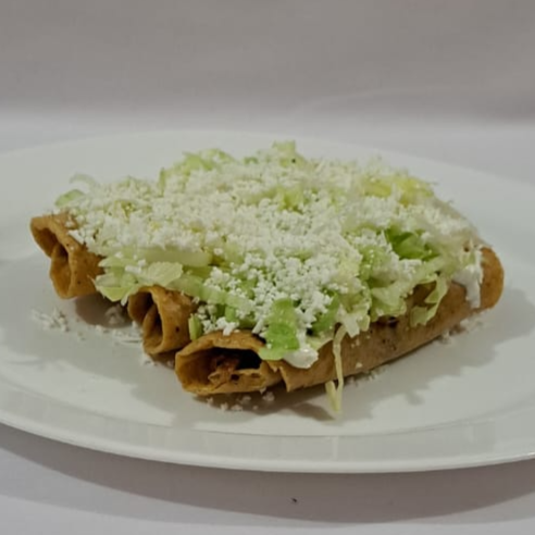 Tacos Dorados de tinga