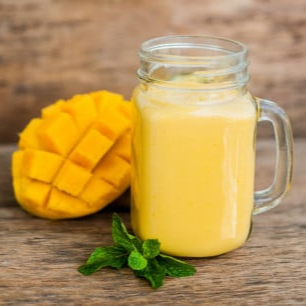 Suco 500ml natural da fruta - Manga congelada batido na hora com leite e açúcar moderado