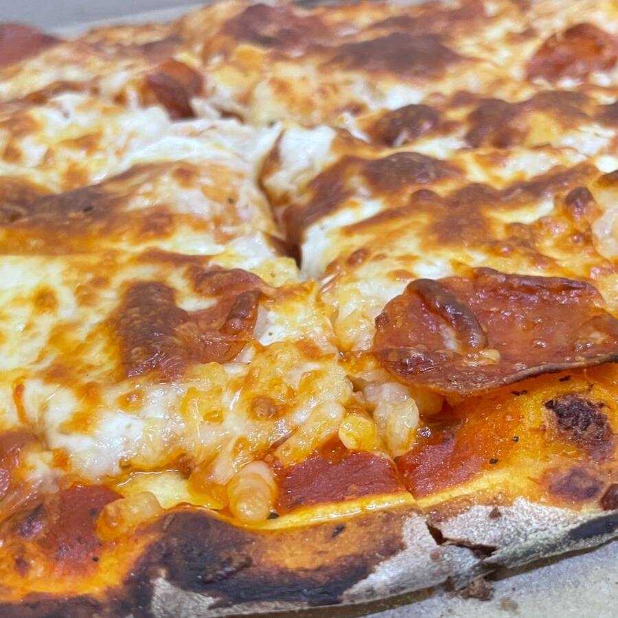 pizza grande de Pepperoni