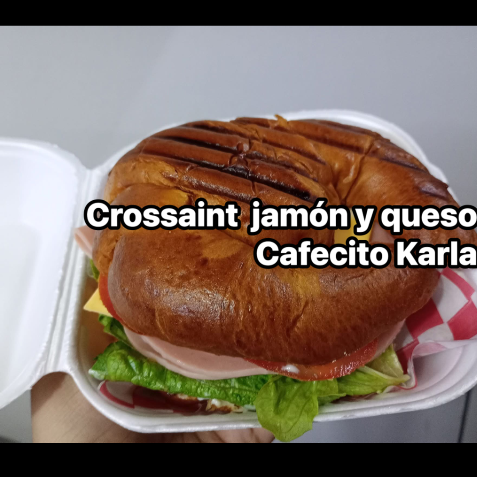 Croissant de Jamón con Queso