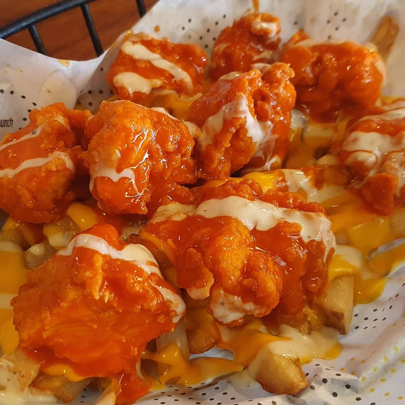 Plato Boneless con Papas a la Francesa