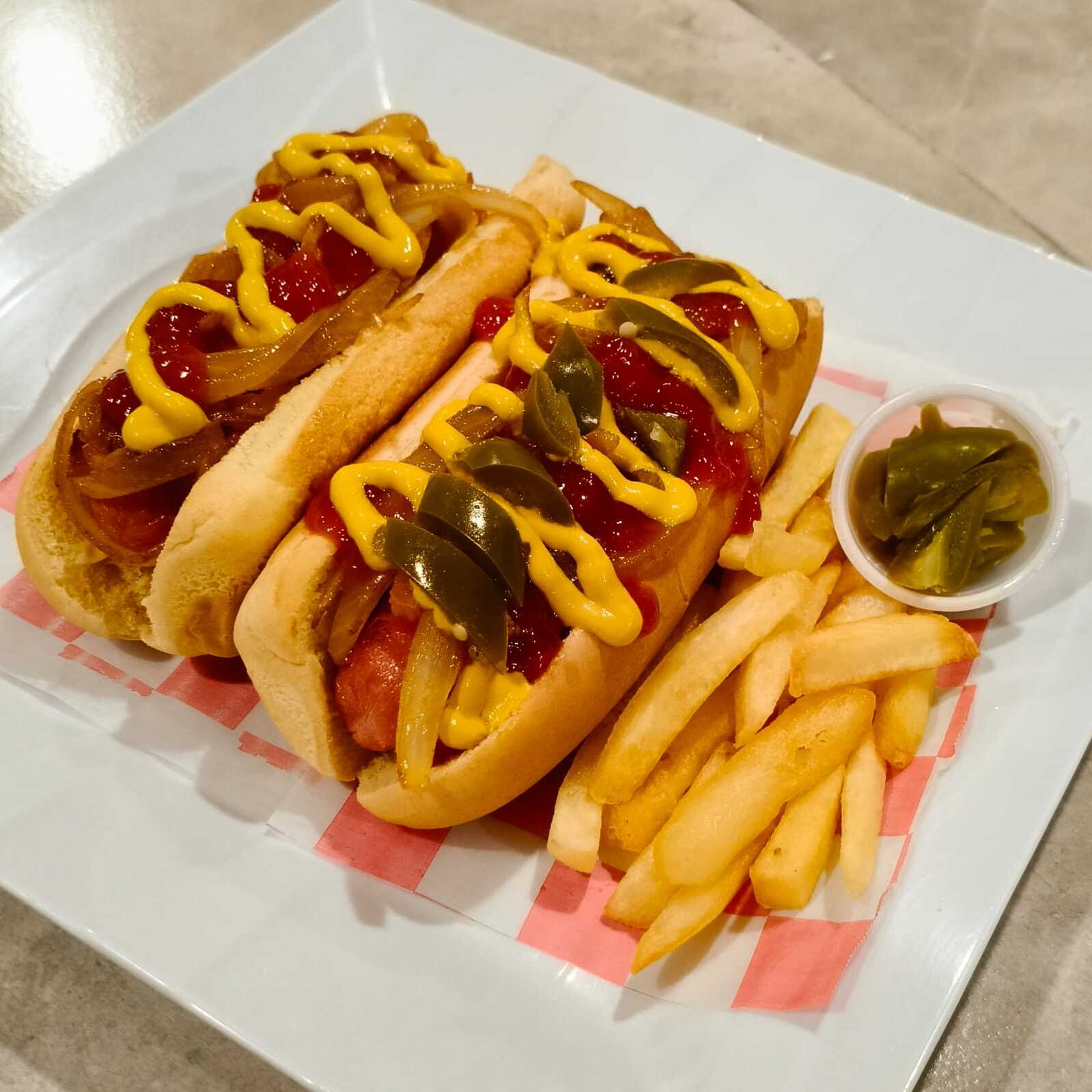 2 Hot dogs + papas