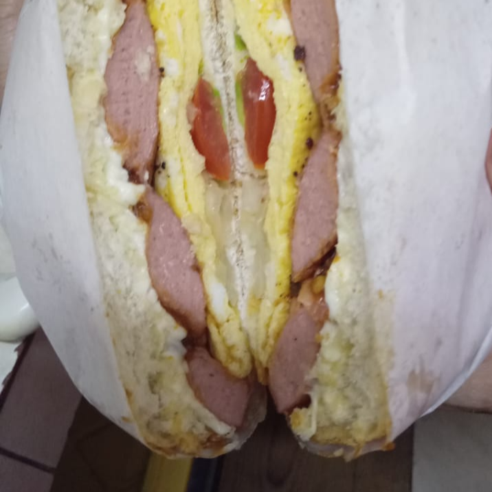 Huevo con Salchicha