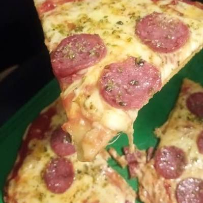 PIZZETA ARTESANAL CERVECERA (1 PORCION DE 20 CM)