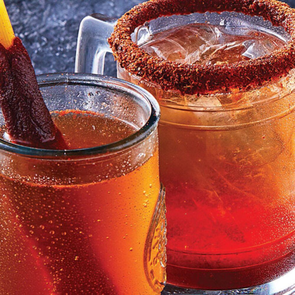 Michelada Clamato Grande Victoria