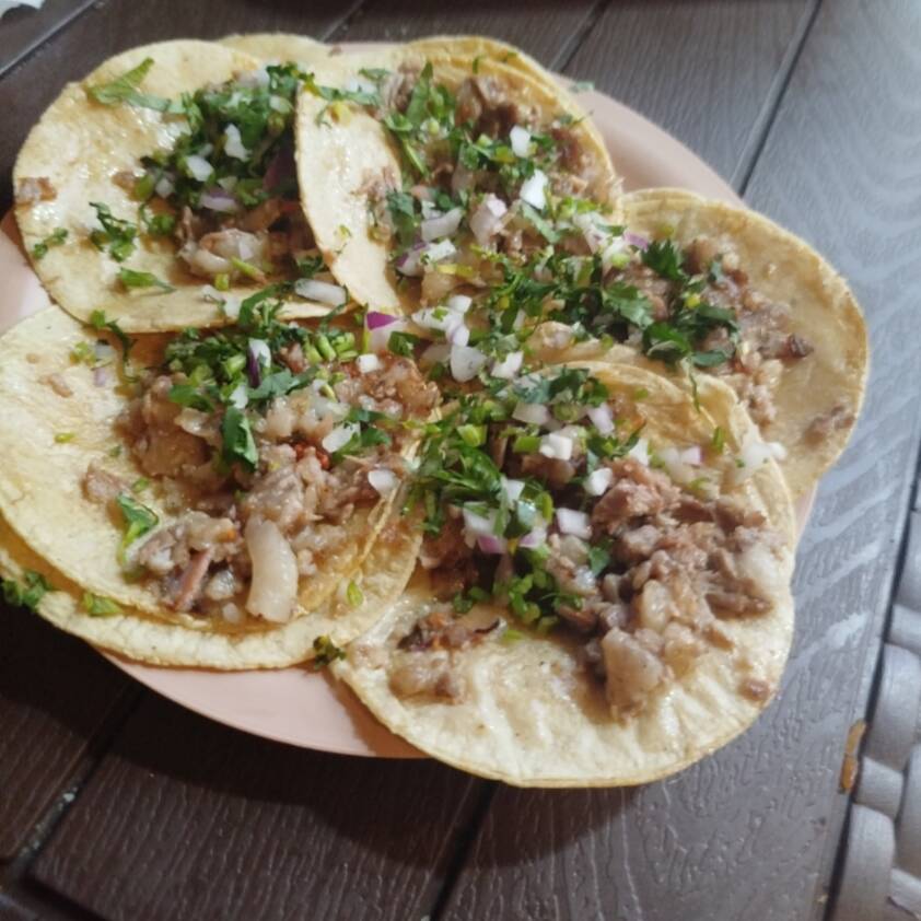 Orden De 5 Tacos De Suadero