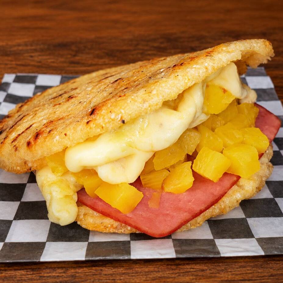 Arepa Hawaiana