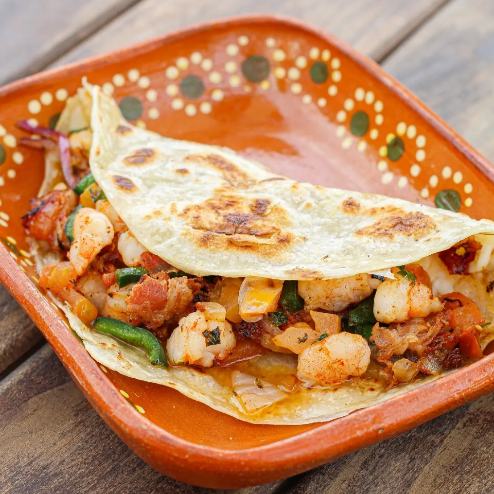 Quesadillas de Harina de Camarón