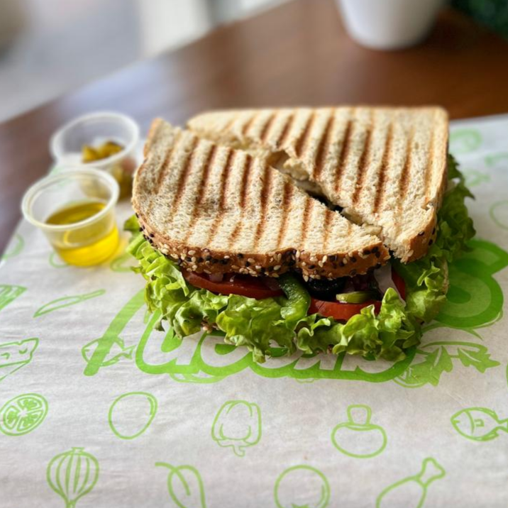SANDWICH GRIEGO