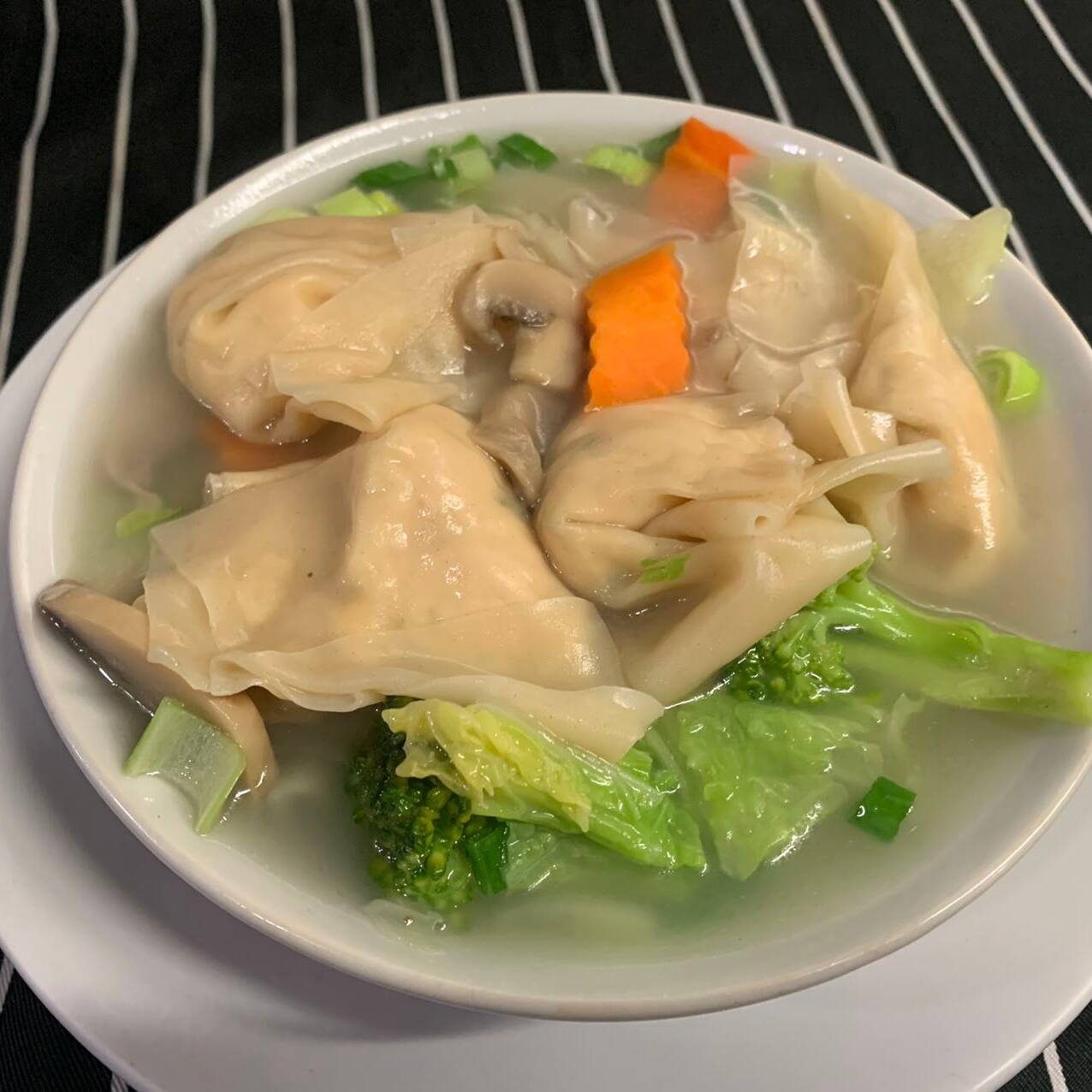 Sopa de Wan tan