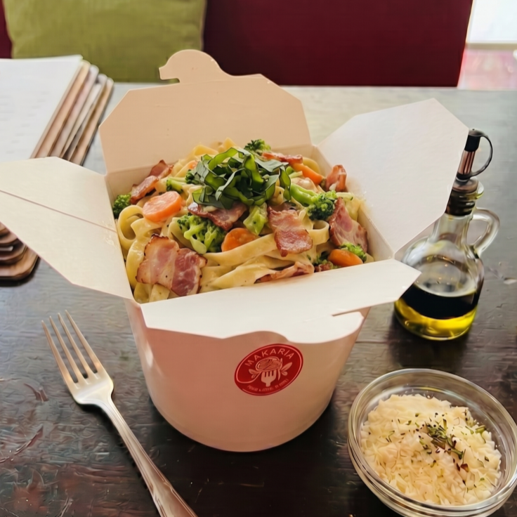 Pasta Mediana Fetuccini Chorizo Arg y Arrabiata
