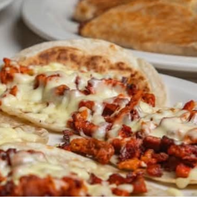 Taco con Queso de Chorizo