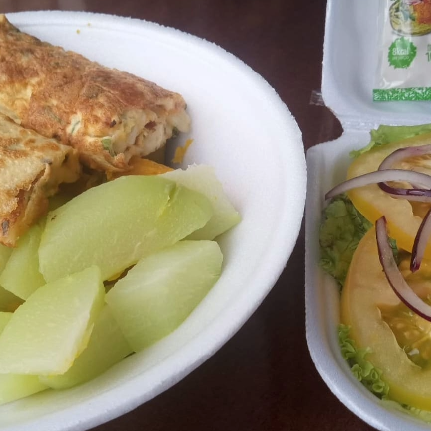 Omelete com Legumes acompanha salada