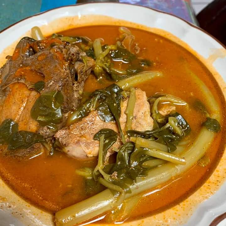 ESPINAZO CON VERDOLAGAS