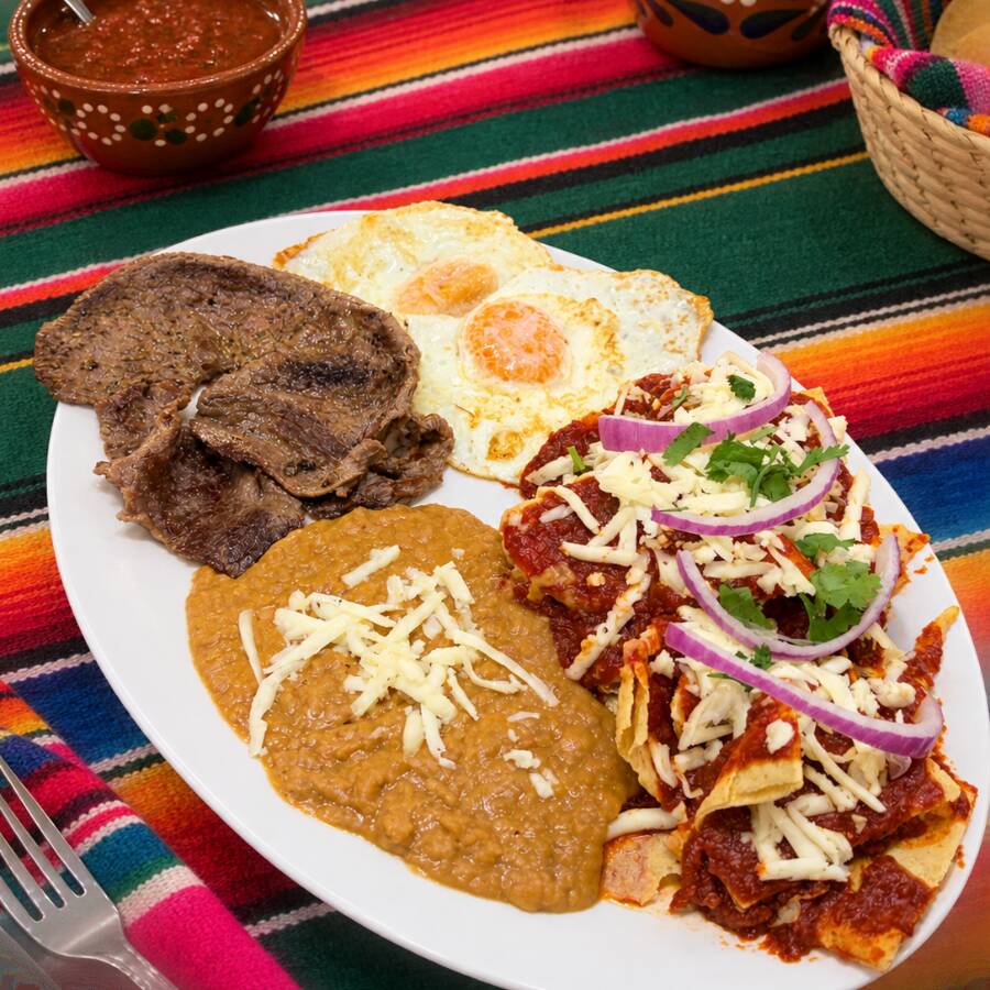 Huevos con Bistec