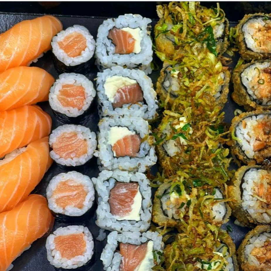 5 uramaki Philadelphia, 5 hossomaki salmão, 5 hot roll ryuu, 5 hot roll ryuu alho poro e 5 niguiri salmão. Não acompanha shoyu, wassabi e tarê