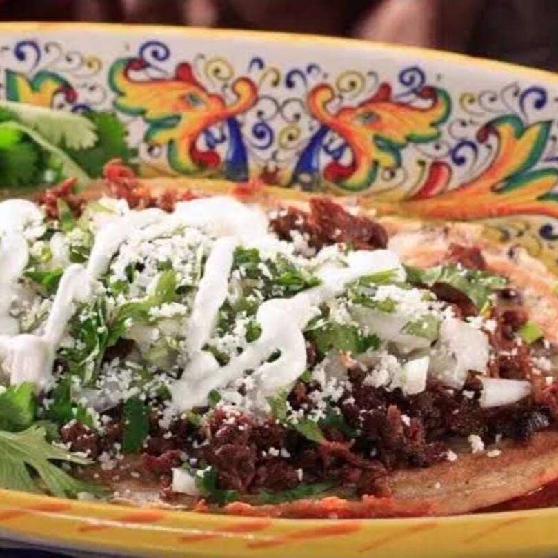 HUarache de Chicharrón Prensado
