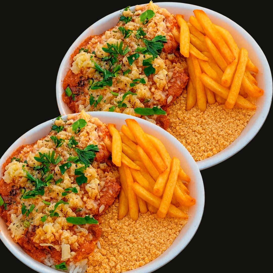 Arroz , feijão , parmegiana de frango , fritas e farofa