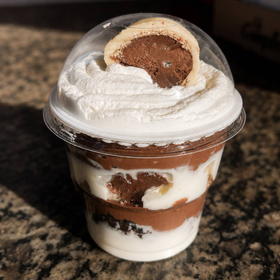 Creme de Ninho + Nutella + Ouro Branco + chantininho. Difícil imaginar uma combinação melhor. ✨