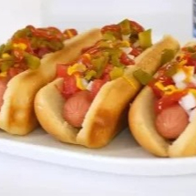 Orden de 3 Hot Dogs con Quesillo.