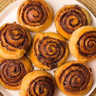 Roles de Canela