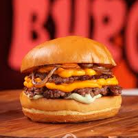 pão de burguer, 2 blend smash 75g, duplo queijo cheddar, ovo, bacon, cebola chapeada e maionese de alho.