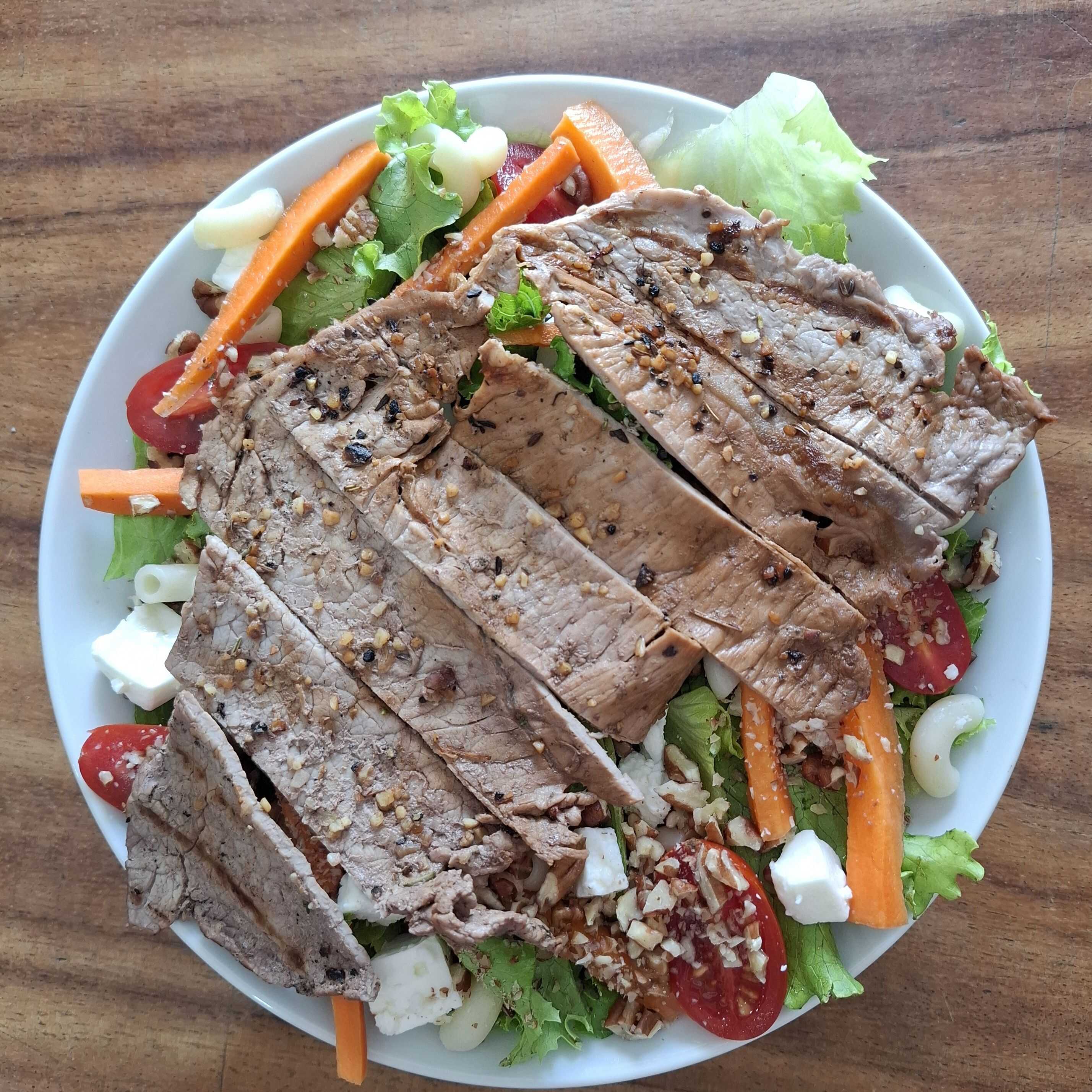 Ensalada Cherry con Res