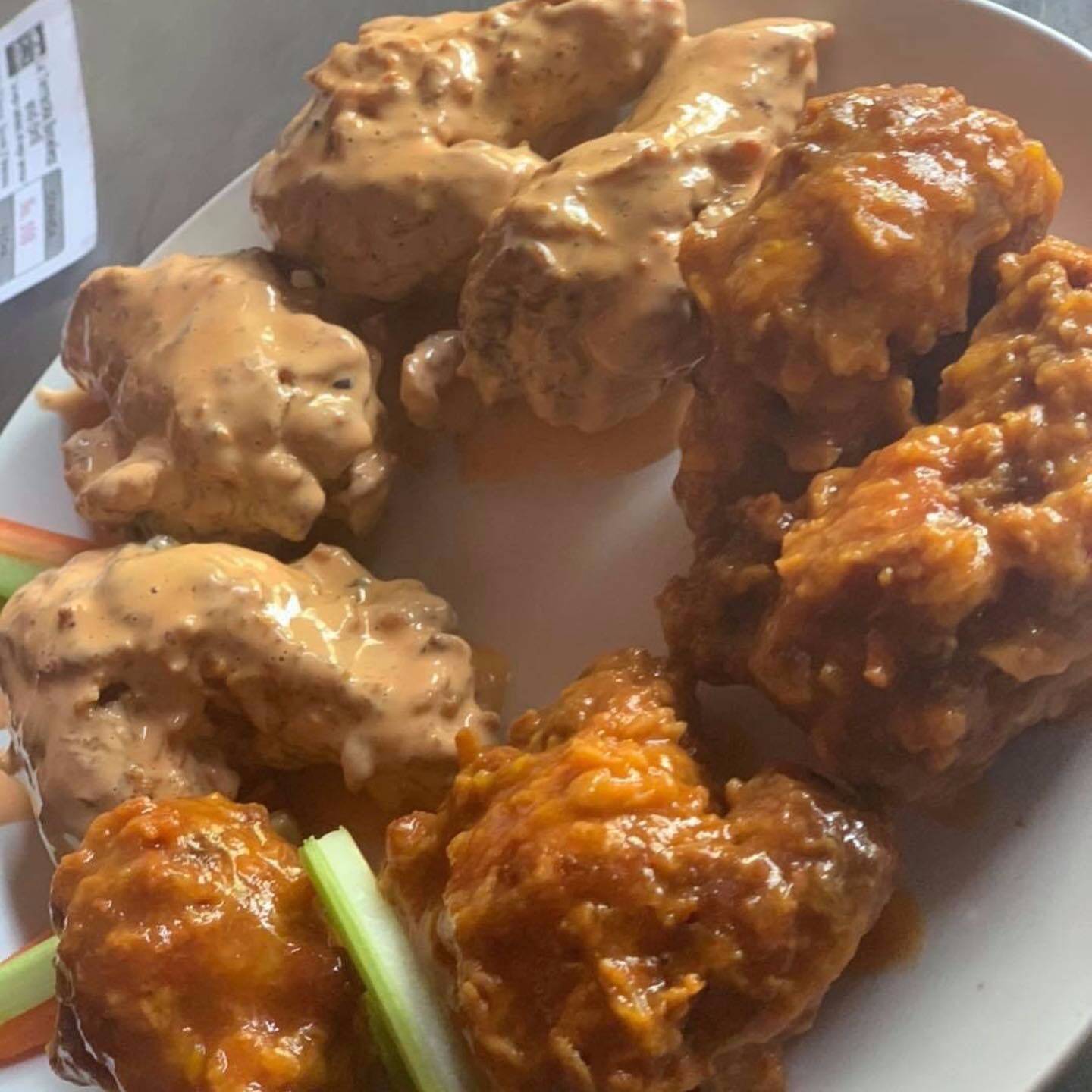 6 Boneless + Bebida